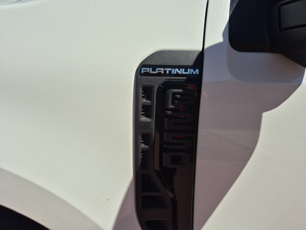 New 2026 Ford F250 Platinum w/ Tremor Off-Road Package AWD/4WD image 10