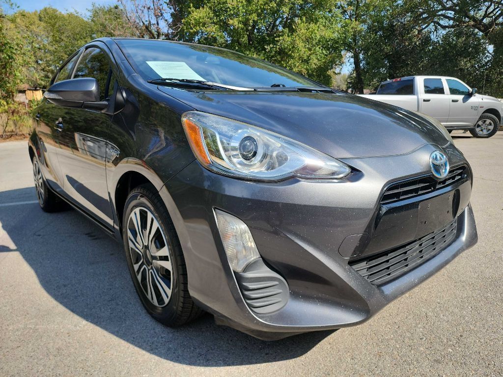 Used 2016 Toyota Prius C Three FWD image 31