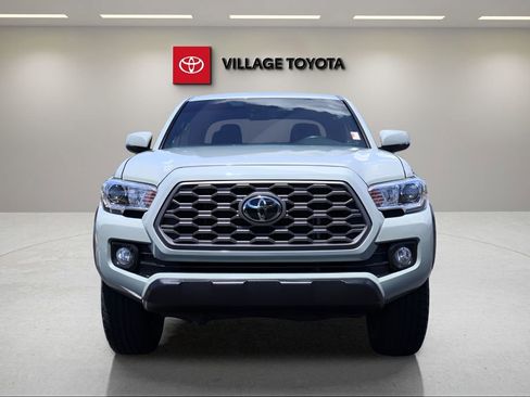 Certified 2022 Toyota Tacoma TRD Off-Road w/ Technology Package RWD image 8