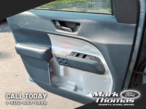 Used 2022 Ford Maverick XLT w/ XLT Luxury Package image 11