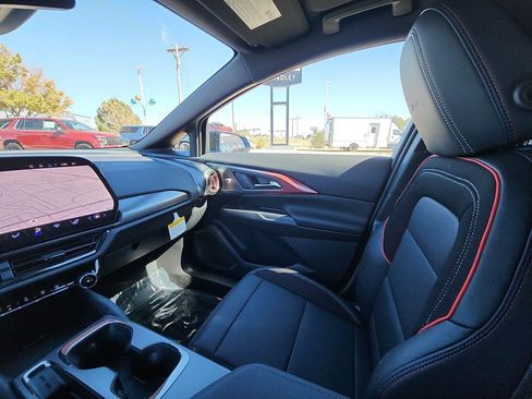 New 2026 Chevrolet Equinox EV RS image 11