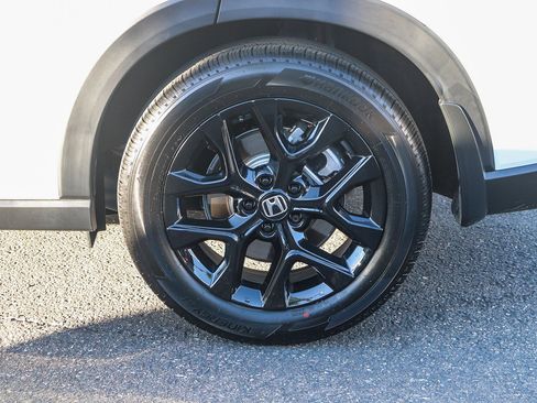 Used 2024 Honda HR-V Sport image 11