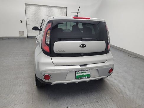 Used 2018 Kia Soul + FWD image 6