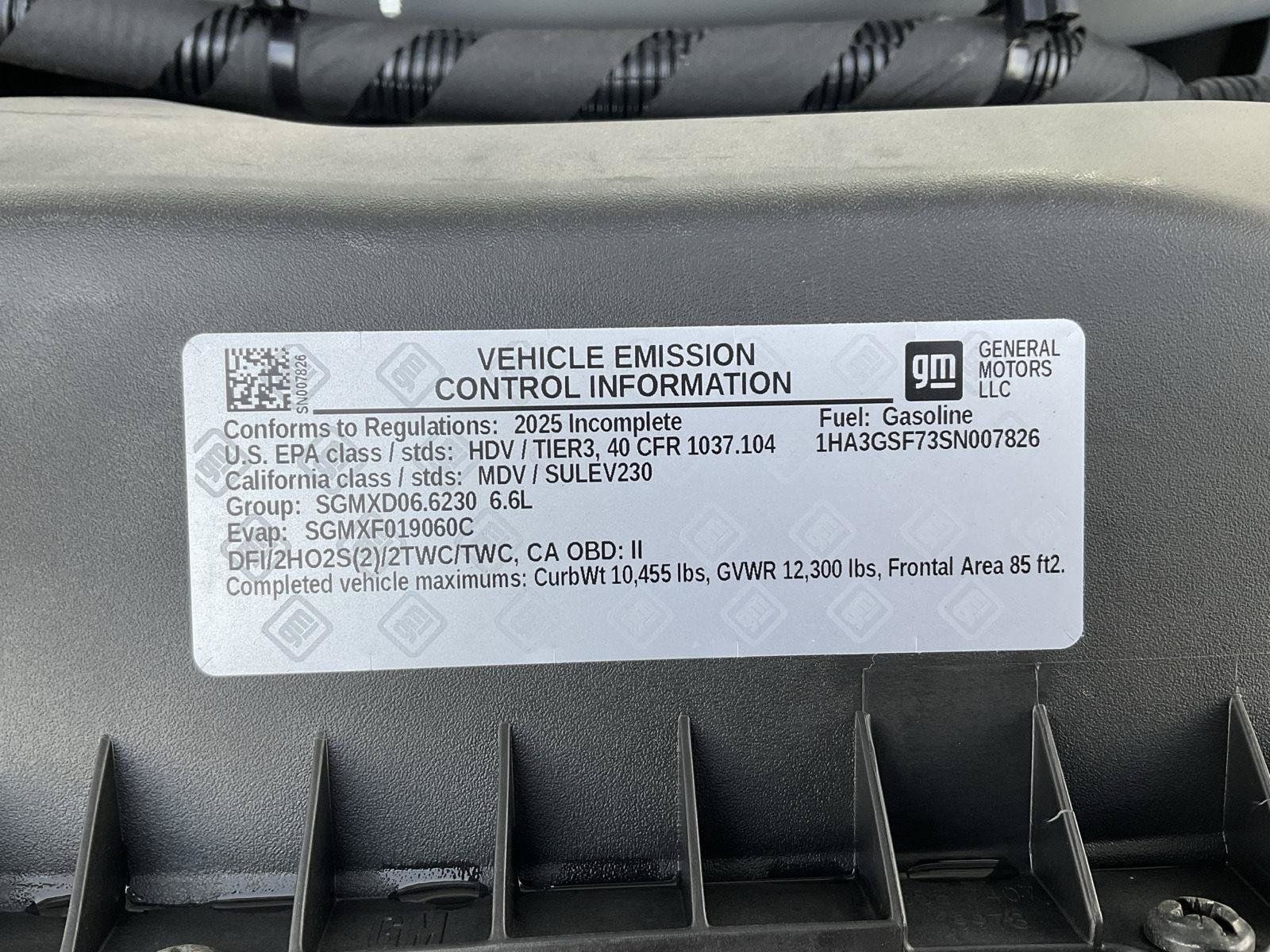 Used 2025 Chevrolet Express 3500 w/ Power Convenience Package RWD image 23