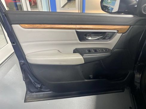 Used 2017 Honda CR-V EX-L image 10