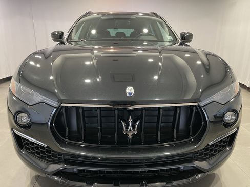Used 2022 Maserati Levante GT AWD/4WD image 2