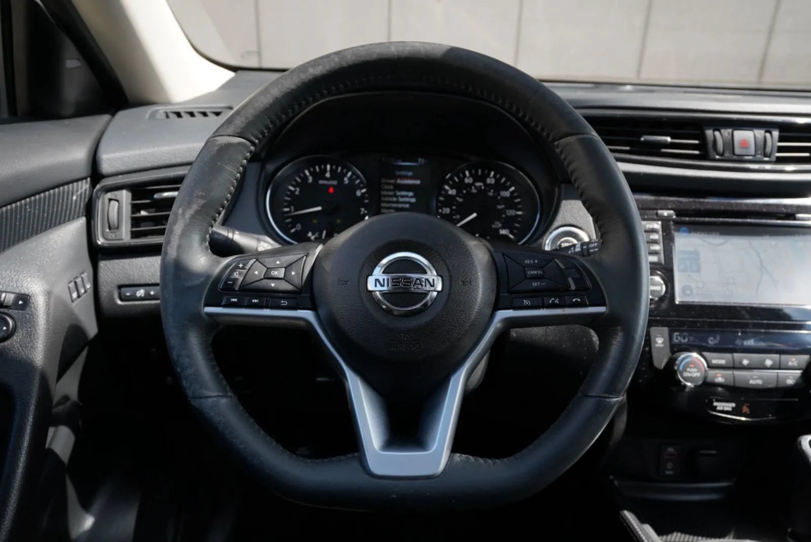 Used 2017 Nissan Rogue SL w/ SL Premium Package AWD/4WD image 49