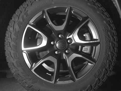 Used 2025 Jeep Compass Trailhawk image 13