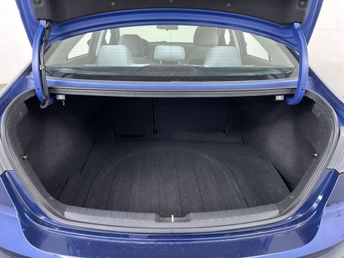 Used 2017 Hyundai Elantra SE image 20