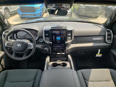 New 2026 RAM 1500 Big Horn AWD/4WD image 8
