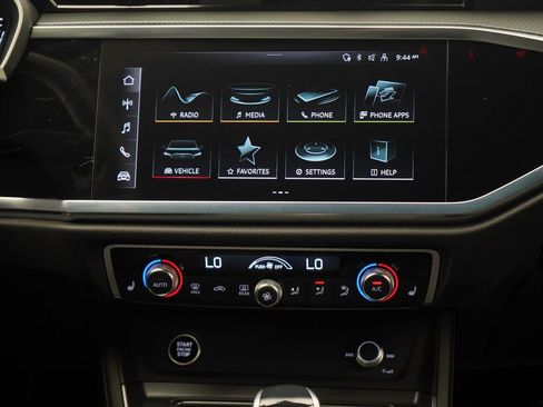 Used 2024 Audi Q3 2.0T Premium w/ Convenience Package image 10