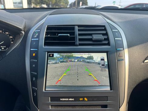 Used 2017 Lincoln MKZ Reserve w/ Climate Package AWD/4WD image 16