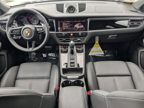 New 2026 Porsche Macan image 23
