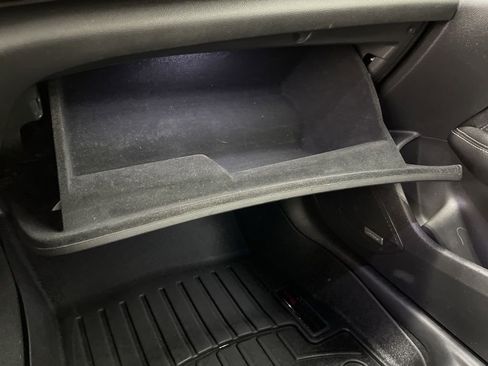 Used 2019 Buick Regal GS image 28