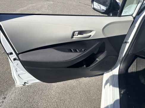 Used 2023 Toyota Corolla LE image 17