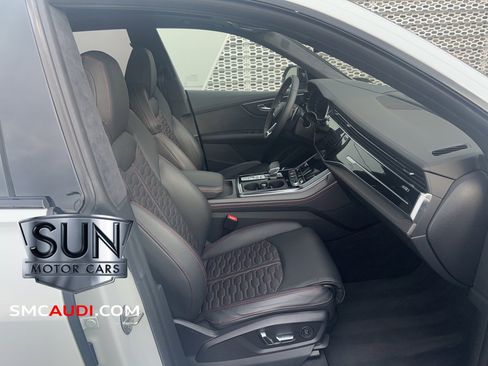 Used 2024 Audi RS Q8 w/ Black Optic Package image 18