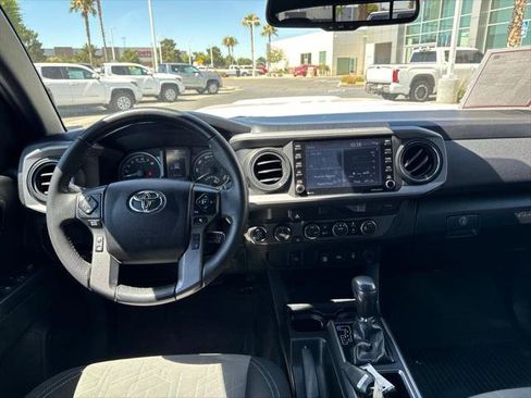 Certified 2022 Toyota Tacoma TRD Sport w/ Black Out Package (TMS) AWD/4WD image 17