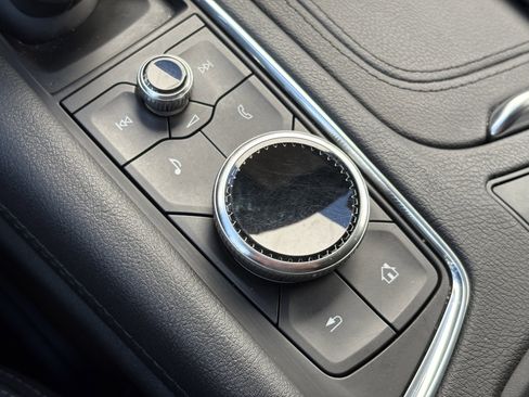 Used 2023 Cadillac XT5 Luxury image 24