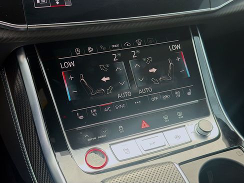 Used 2024 Audi SQ8 Prestige AWD/4WD image 15