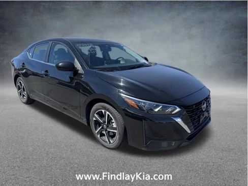 Used 2024 Nissan Sentra SV image 2