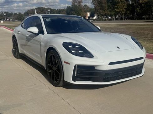 Used 2024 Porsche Panamera 4 image 4