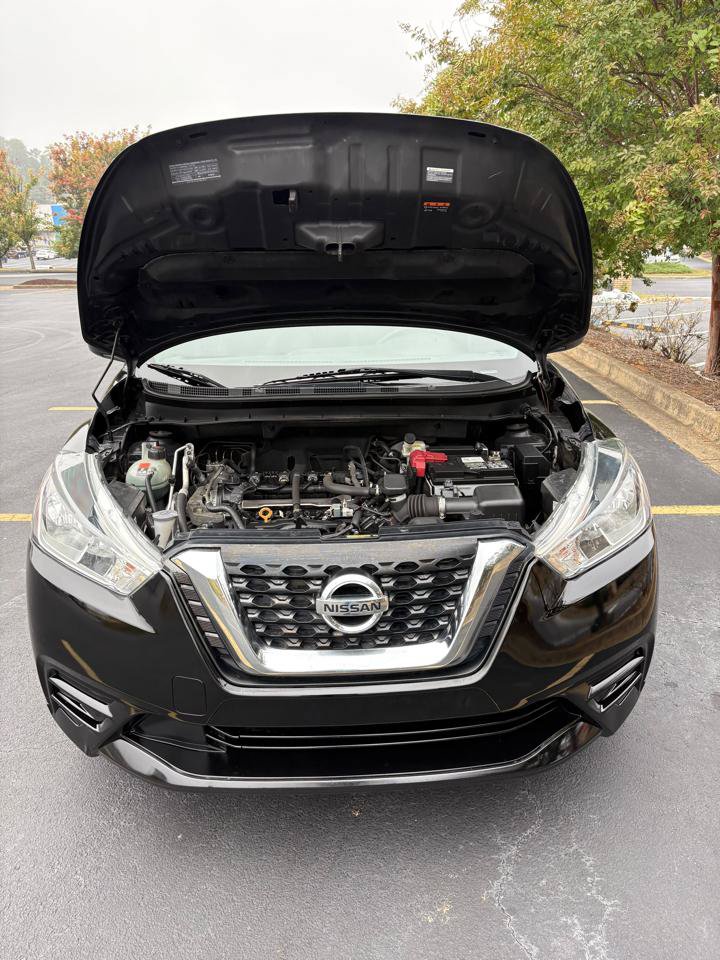 Used 2019 Nissan Kicks S FWD image 20