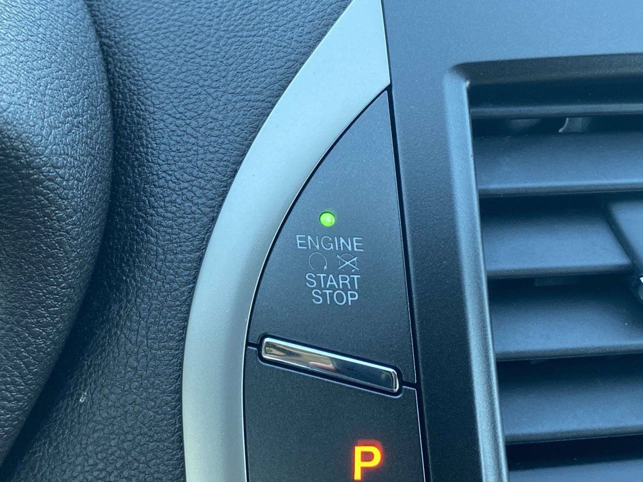 Used 2019 Lincoln MKC Reserve FWD image 36