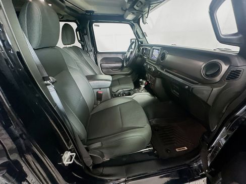 Used 2022 Jeep Wrangler Sport S AWD/4WD image 31