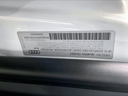 Used 2017 Audi R8 V10 w/ Carbon Exterior Package AWD/4WD image 15