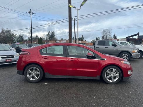 Used 2013 Chevrolet Volt Premium w/ Premium Trim Package FWD image 5