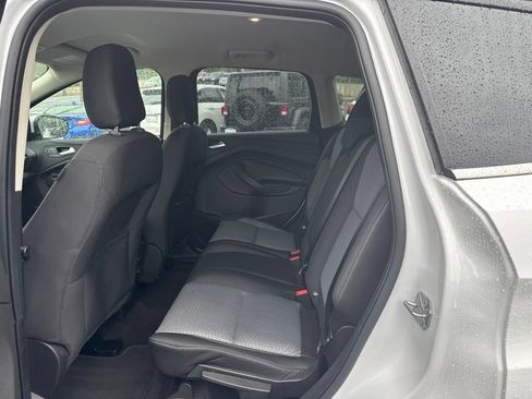Used 2018 Ford Escape SE w/ Ford Safe & Smart Package AWD/4WD image 8
