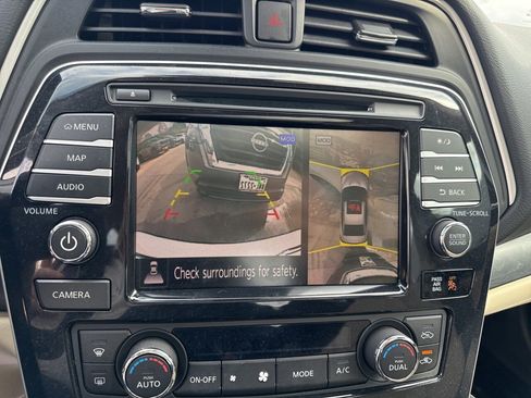 Certified 2023 Nissan Maxima Platinum w/ Sport Mat Group image 8