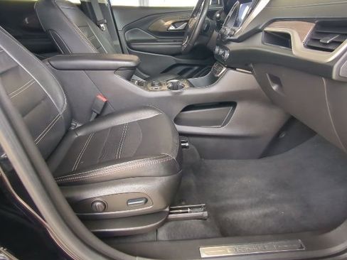 Certified 2022 GMC Terrain Denali w/ Denali Premium Package image 28