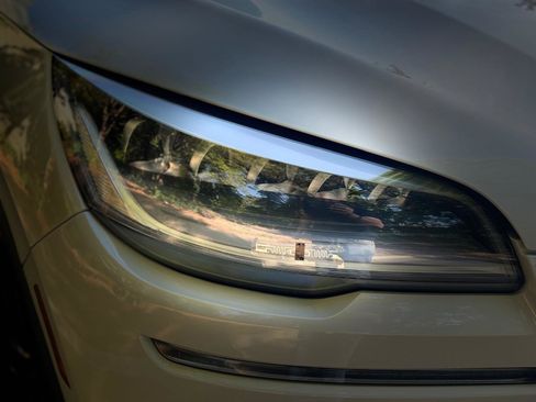 Used 2021 Lincoln Aviator Reserve w/ Equipment Group 201A image 11