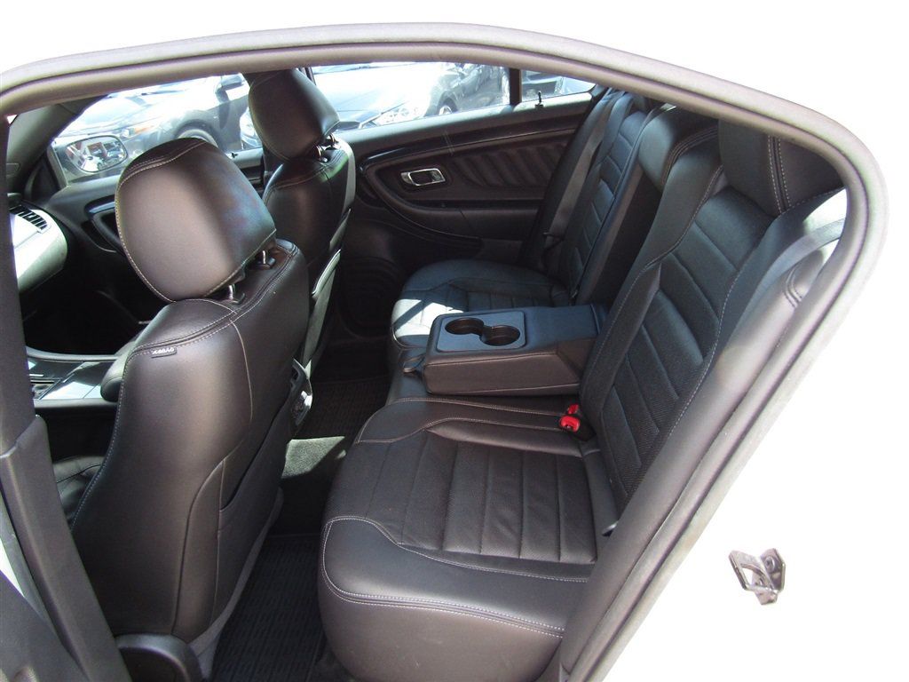 Used 2016 Ford Taurus SHO w/ Equipment Group 401A AWD/4WD image 17