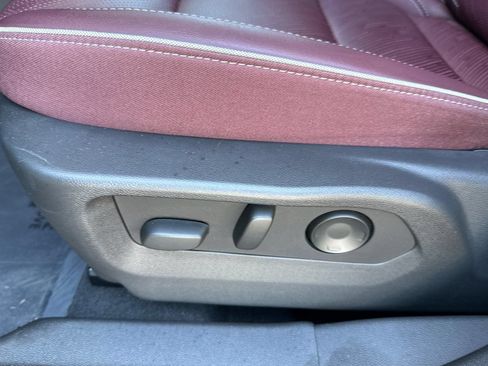 Certified 2025 Buick Envision Sport Touring AWD/4WD image 12
