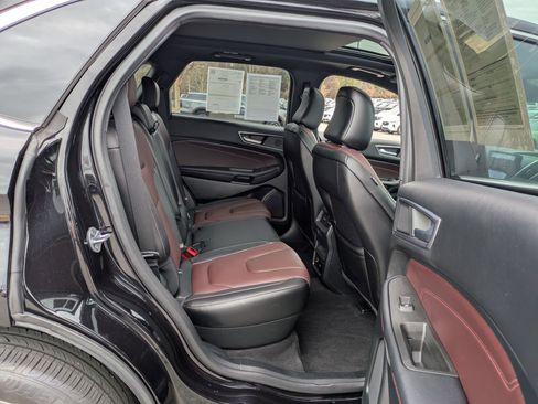 Certified 2022 Ford Edge Titanium w/ Equipment Group 301A image 36