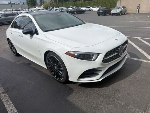 Used 2020 Mercedes-Benz A 220 image 3