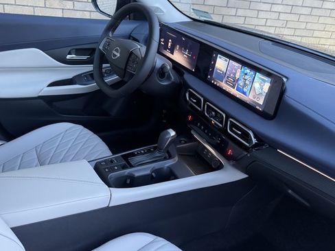 New 2026 Nissan Sentra SL w/ Floor Mat Package FWD image 13