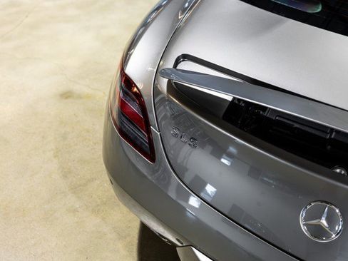 Used 2011 Mercedes-Benz SLS AMG Coupe image 18