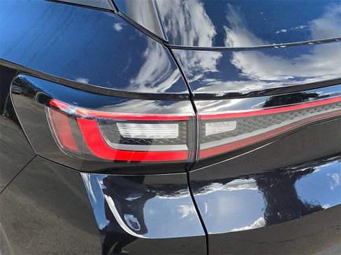 Used 2023 Volkswagen ID.4 Pro S image 38