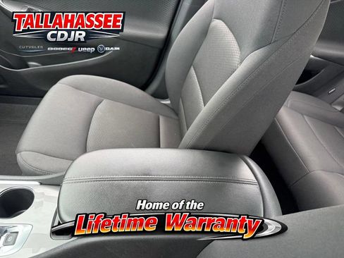 Used 2025 Chevrolet Malibu LT FWD image 21