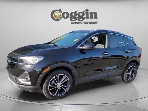 Used 2023 Buick Encore GX Select image 2
