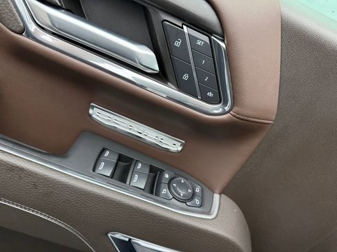 Used 2024 GMC Sierra 1500 Denali w/ Technology Package image 17