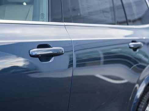 New 2026 Volvo XC90 B6 Ultra image 16