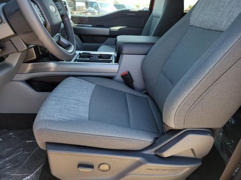 New 2025 Ford F350 XLT w/ Black Appearance Package image 6