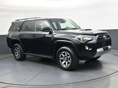 Used 2021 Toyota 4Runner TRD Off-Road AWD/4WD image 2