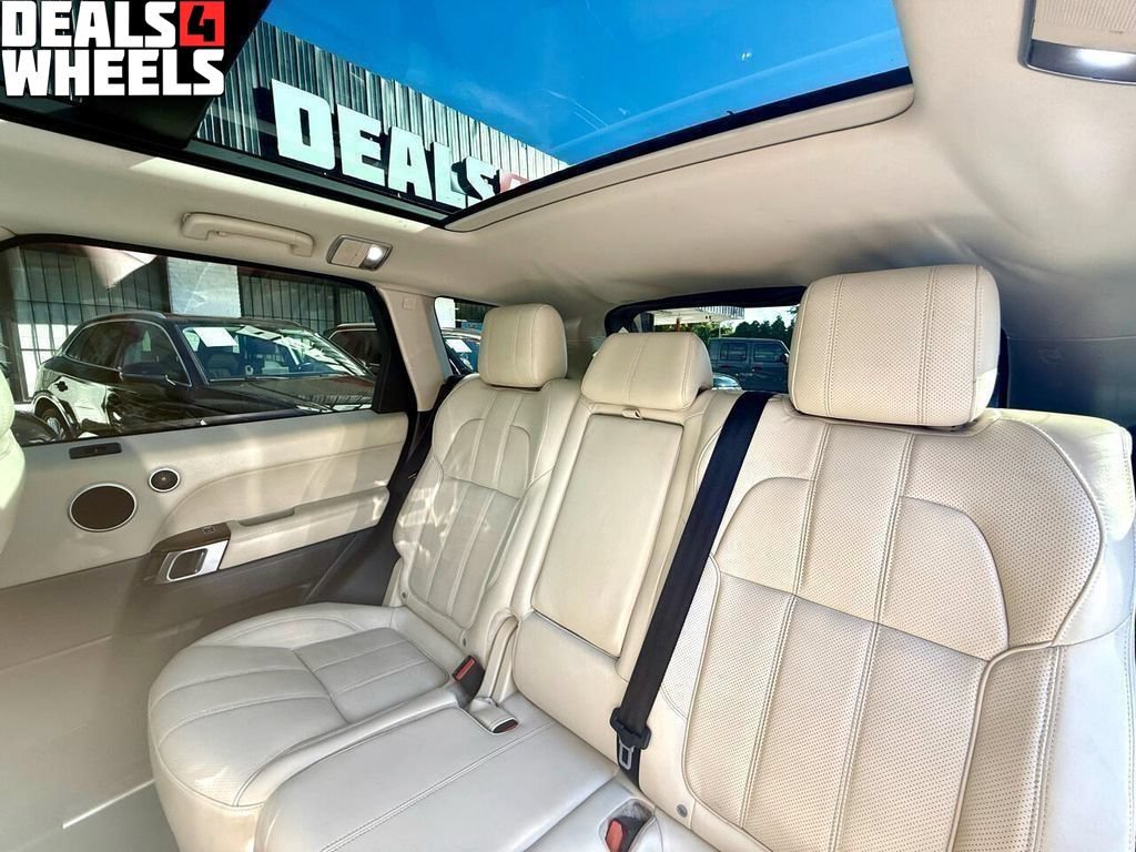 Used 2014 Land Rover Range Rover Sport HSE AWD/4WD image 22