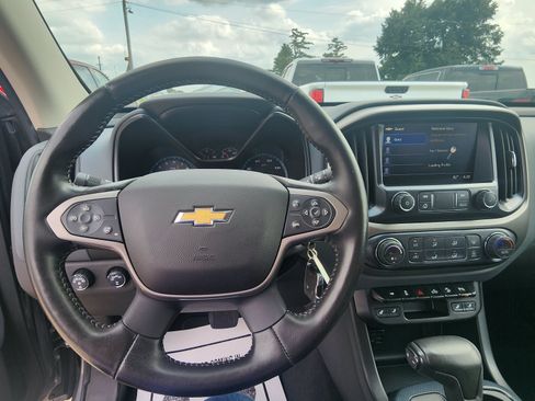 Used 2021 Chevrolet Colorado Z71 AWD/4WD image 13