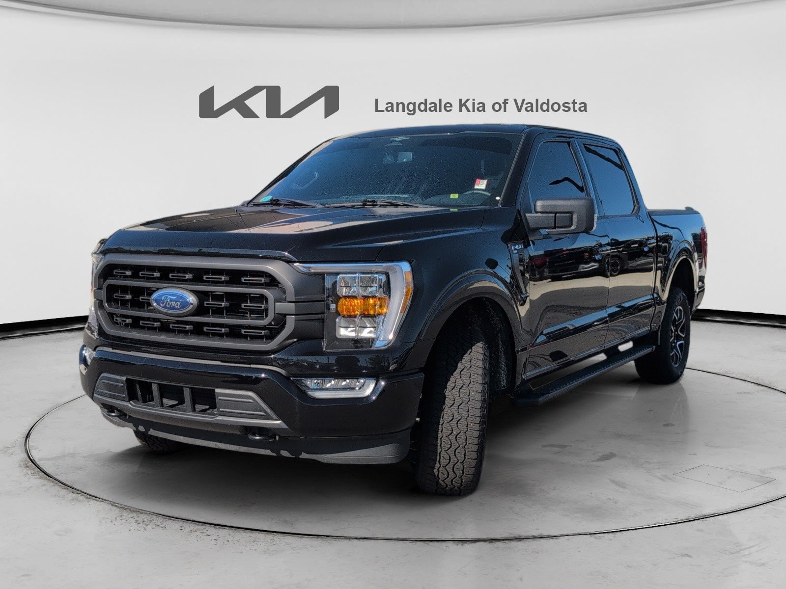 Used 2023 Ford F150 XLT w/ Equipment Group 302A High AWD/4WD image 11